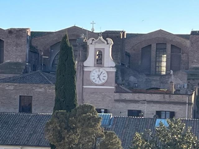Camera X2 Con Splendida Vista Sulle Terme Di Diocleziano E Sul Chiostro Di Michelangelo Рим Екстер'єр фото